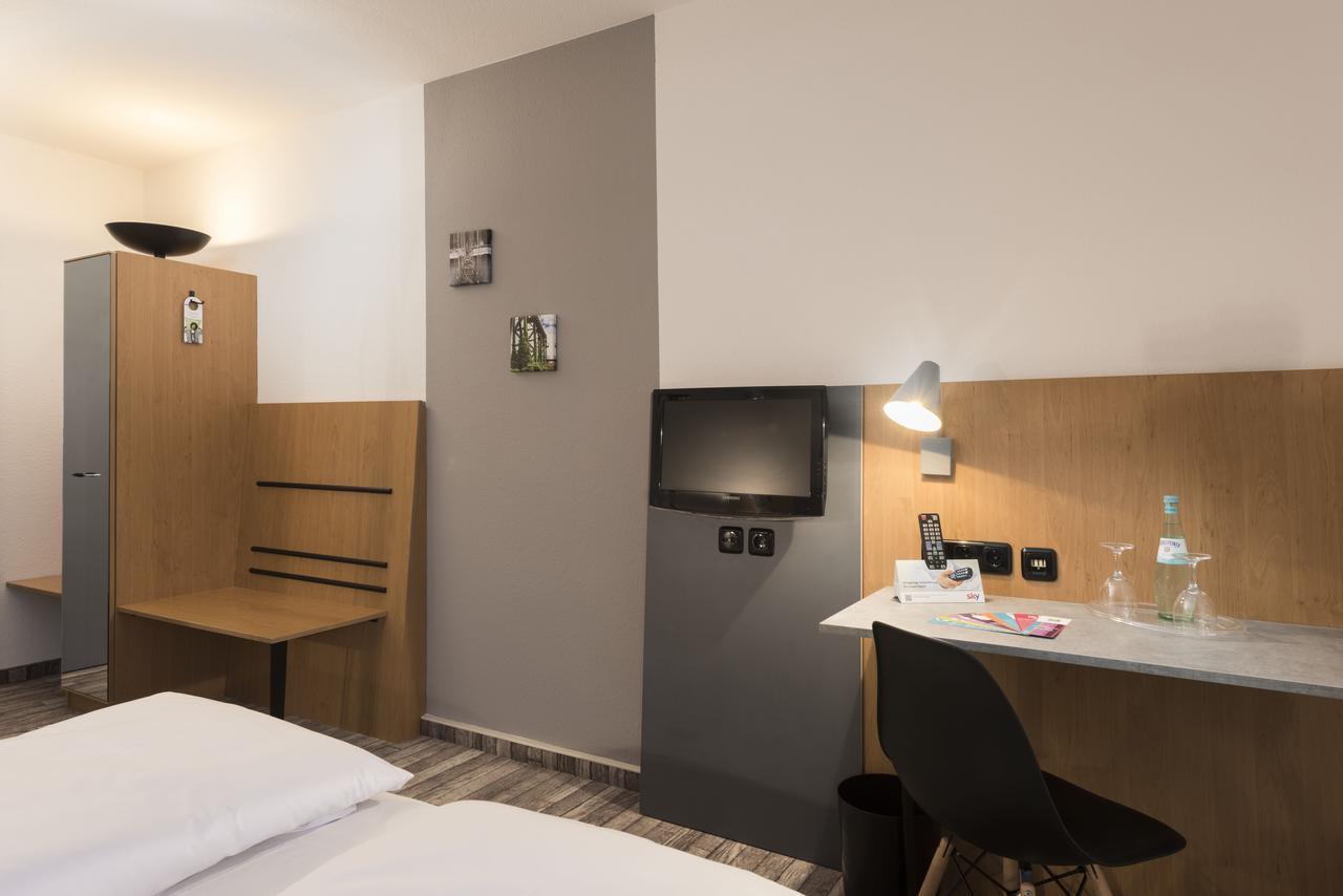Ibis Styles Hotel גלזנקירכן מראה חיצוני תמונה